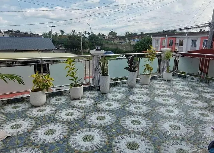 Guest #2 Terrace, Rooftop, Netflix, Wifi * Compostela (Cebu)